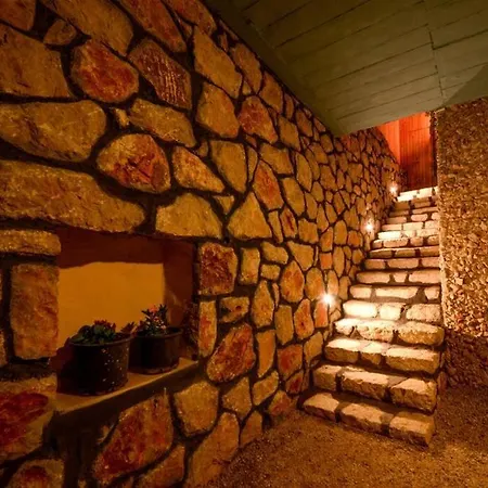 Vila Kalkan / Patara'da Dogayla Ic Ice Balayi Villasi Adakoy