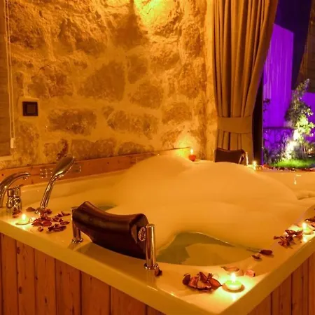 Vila Kalkan / Patara'da Dogayla Ic Ice Balayi Villasi Adakoy
