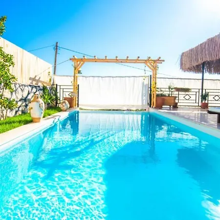 Kalkan / Patara'da Dogayla Ic Ice Balayi Villasi