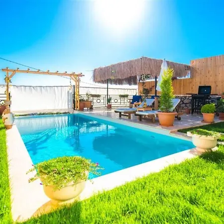 Kalkan / Patara'da Dogayla Ic Ice Balayi Villasi * Adakoy